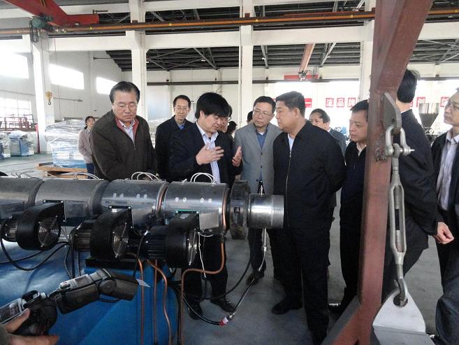 中央統(tǒng)戰(zhàn)部副部長(zhǎng)全哲洙到我公司調(diào)研企業(yè)科技創(chuàng)新工作2.jpg 中央統(tǒng)戰(zhàn)部副部長(zhǎng)全哲洙到我公司調(diào)研企業(yè)科技創(chuàng)新工作2.jpg